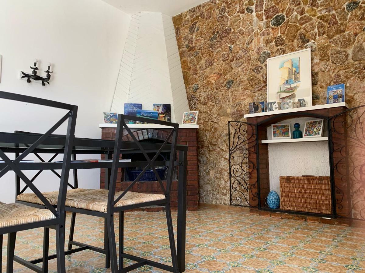 Casa Vacanze Astori 트라비아 외부 사진